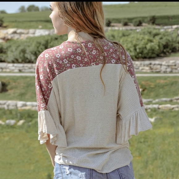 RELISTED Soft floral waffle knit spliced tie top - Picture 2 of 8